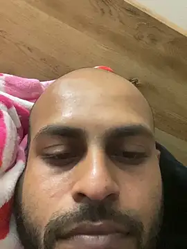 islandvybee55 online show from March 2026 11:27:02 PM