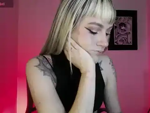 Snapshot of kim_jeins11 chatting on March 2025 12:54:01 AM kim jeins11 online show from March 2025 12:54:01 AM