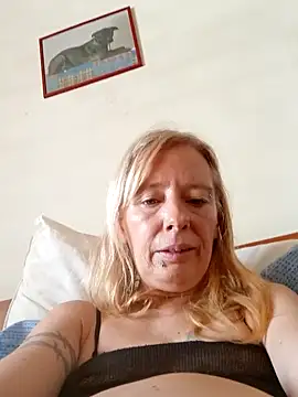 Ladykiss833 online show from September 2025 02:00:02 PM