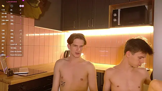  whitenight  online show from March 2025 06:59:02 PM