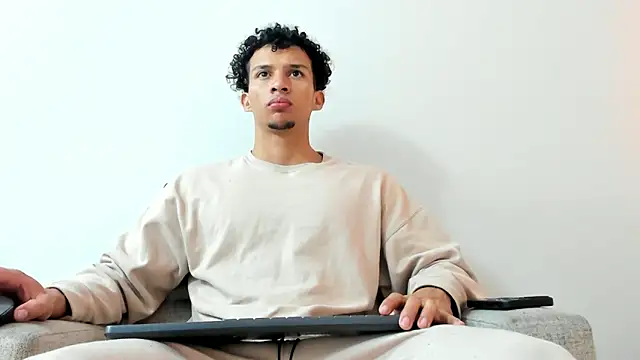 Dominick star online show from December 2024 03:36:01 AM