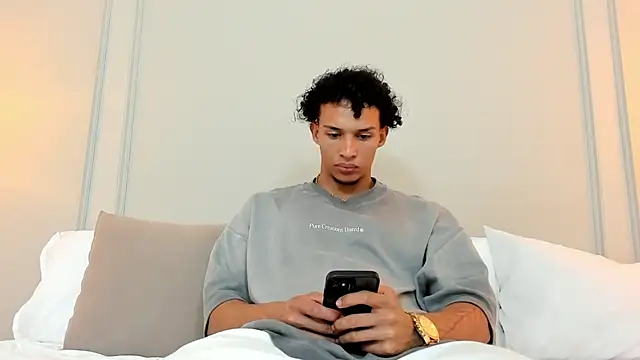 Dominick star online show from December 2024 04:26:01 AM