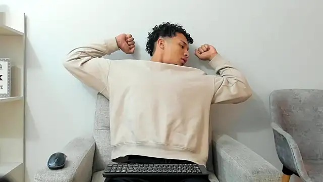 Dominick star online show from January 2025 03:09:02 AM