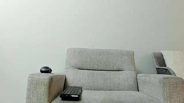 Dominick star online show from February 2025 07:09:02 AM