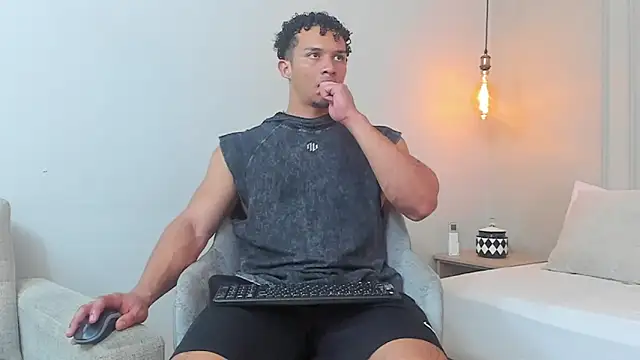 Dominick star online show from February 2025 04:03:02 AM