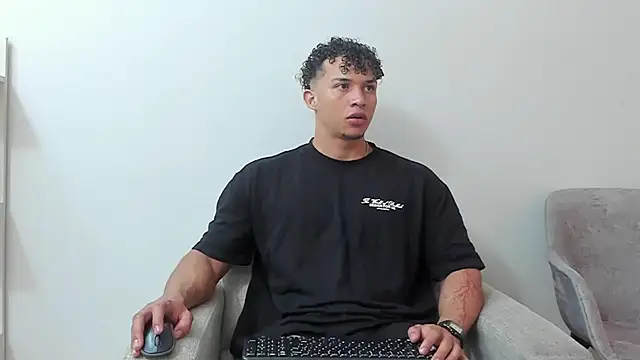 Dominick star online show from February 2025 05:15:02 AM