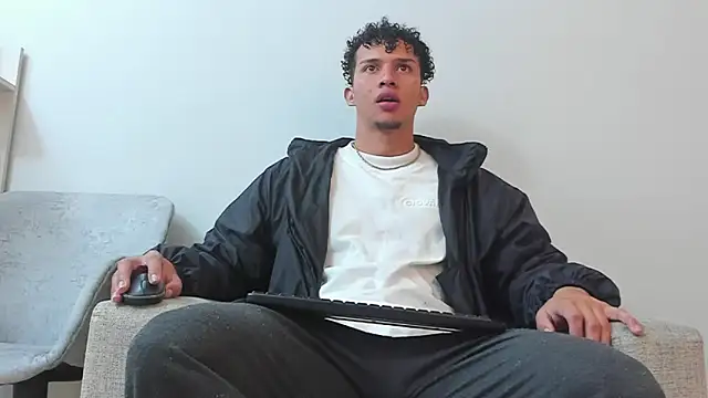 Dominick star online show from March 2025 04:03:01 AM