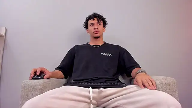 Dominick star online show from September 2025 03:50:02 AM