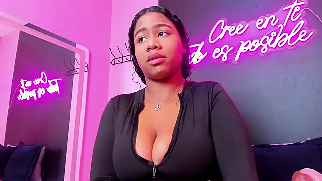 Sofi Fox  online show from March 2025 01:17:01 PM