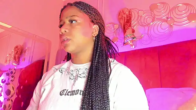 Sofi Fox  online show from July 2026 04:28:01 AM