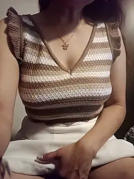 KITTEN-10 online show from December 2025 02:41:02 AM