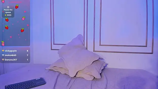 natalia aguirre1 online show from January 2025 03:32:02 PM