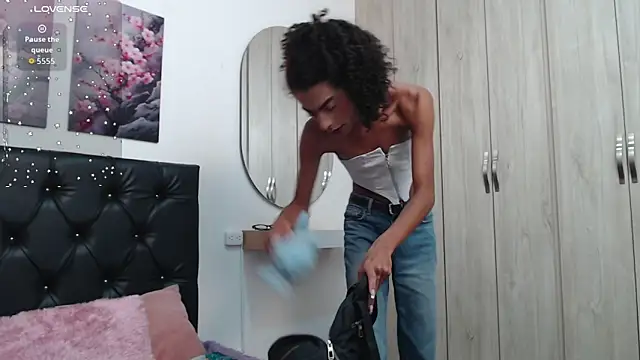 abigail f00x online show from April 2026 12:41:01 PM