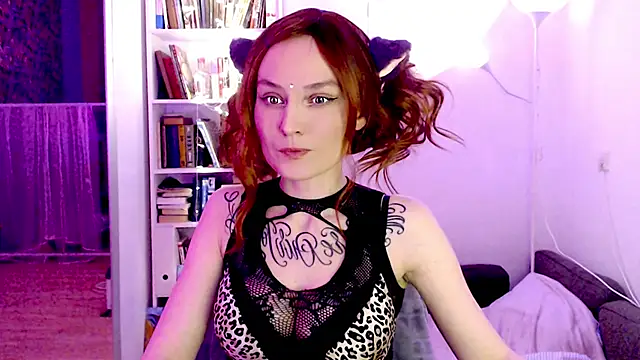 Snapshot of mischellemeow13 chatting on February 2025 01:04:01 AM mischellemeow13 online show from February 2025 01:04:01 AM