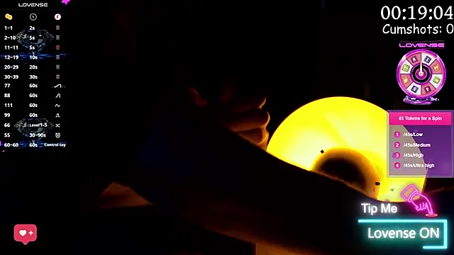 coupleofficial online show from February 2025 10:20:02 PM