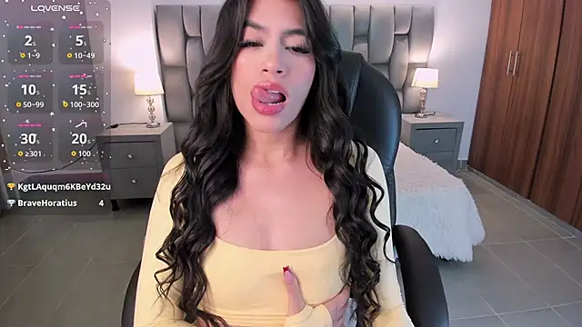 Snapshot of sarita_evanss chatting on November 2025 06:56:02 AM sarita evanss online show from November 2025 06:56:02 AM