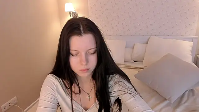 Snapshot of Sandra__Cute chatting on December 2024 02:09:01 AM Sandra Cute online show from December 2024 02:09:01 AM