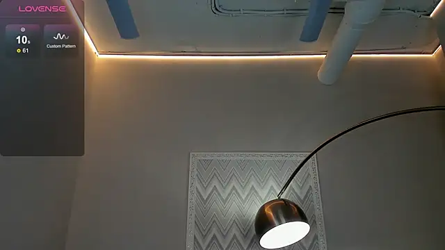 Snapshot of Sandra__Cute chatting on February 2025 02:24:01 PM Sandra Cute online show from February 2025 02:24:01 PM