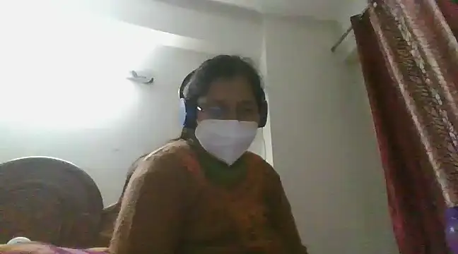 cutiecatty21 online show from December 2024 04:47:02 PM