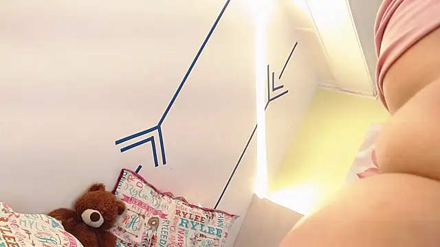 EsmeraldaSantoss online show from January 2025 03:47:02 PM