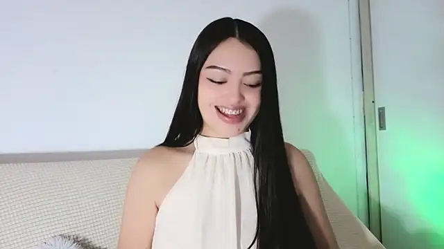Snapshot of Sweet-Sophiee chatting on July 2026 12:39:01 AM Sweet-Sophiee online show from July 2026 12:39:01 AM