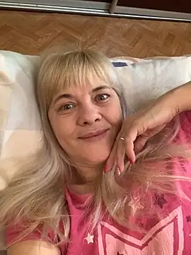 Lia Laguna77 online show from February 2025 09:57:01 PM