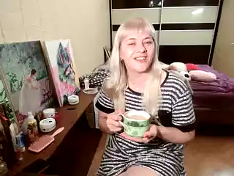 Lia Laguna77 online show from September 2025 08:42:01 PM