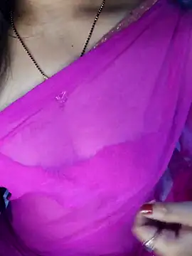 Snapshot of Sweetyi chatting on May 2026 04:41:02 AM Sweetyi online show from May 2026 04:41:02 AM