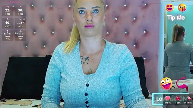 KikiSweet08 online show from September 2025 04:12:02 AM