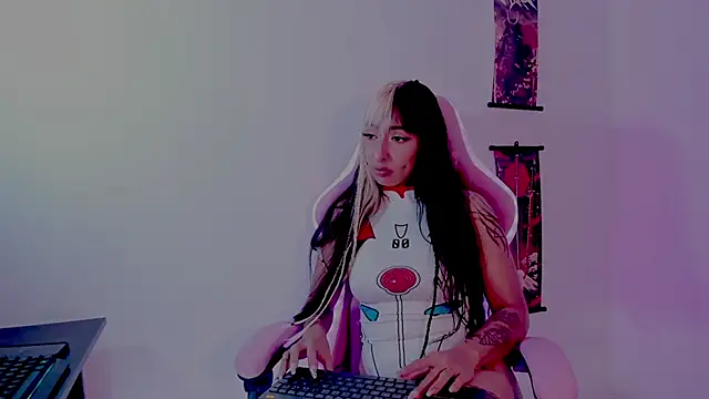 HollyHudsonn online show from January 2025 12:04:02 AM