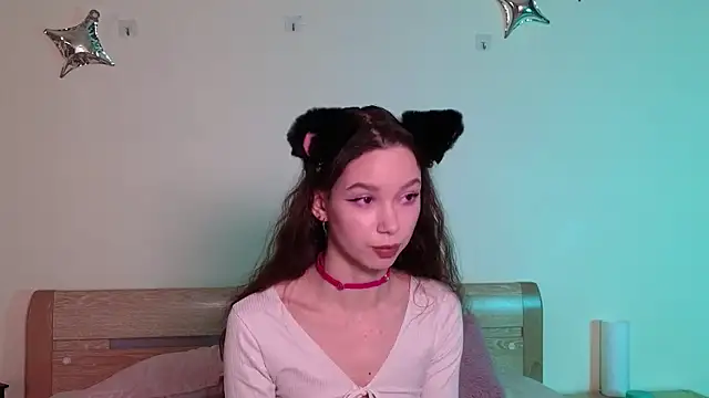 Snapshot of katycrown chatting on January 2025 07:32:01 AM katycrown online show from January 2025 07:32:01 AM