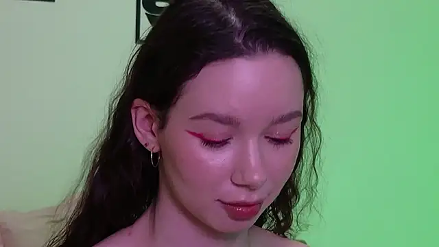 Snapshot of katycrown chatting on February 2025 06:51:02 PM katycrown online show from February 2025 06:51:02 PM