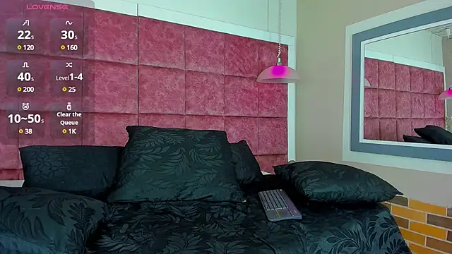 Drake Nassir4 online show from December 2024 02:14:02 PM