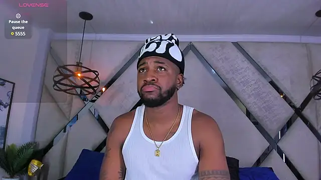 Drake Nassir4 online show from January 2025 09:01:02 PM