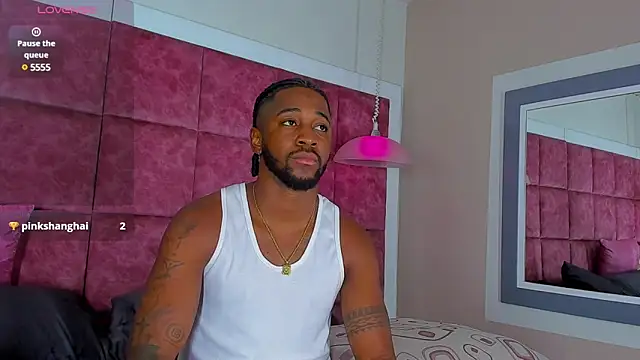 Drake Nassir4 online show from February 2025 01:51:02 PM