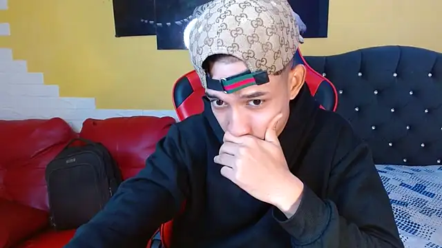 jose sexycumm online show from September 2025 08:31:02 PM