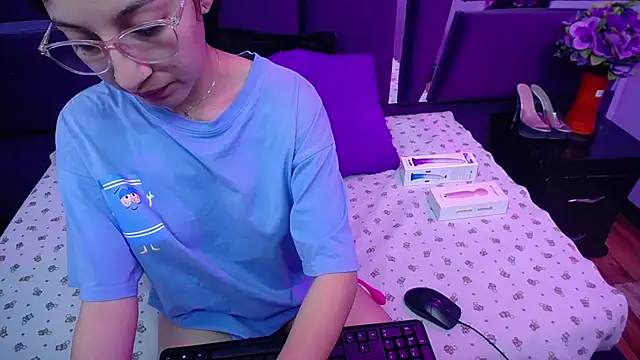 Katty Queen online show from March 2025 11:53:01 AM