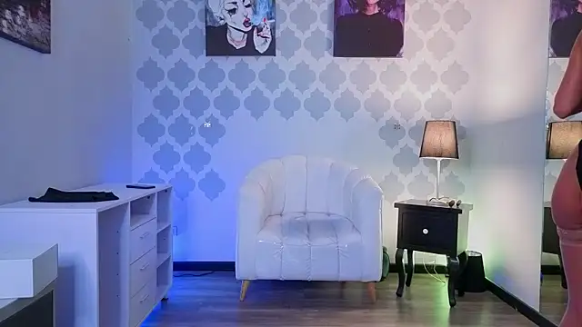 GabyPetit online show from July 2026 07:52:01 PM