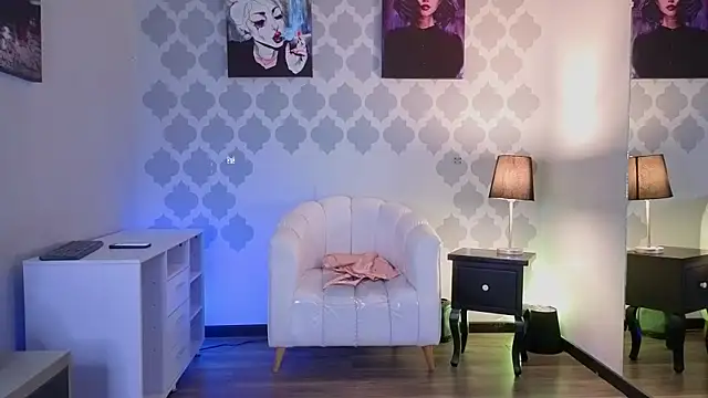 GabyPetit online show from July 2026 07:52:01 PM