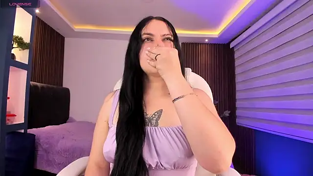 Lucy Smith2 online show from December 2024 04:31:02 AM