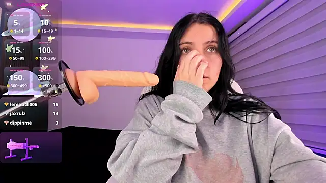 Lucy Smith2 online show from December 2024 08:02:02 AM