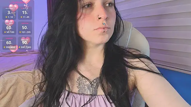 Lucy Smith2 online show from October 2025 07:43:01 PM