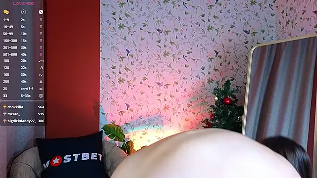 Snapshot of _Katie_Dierse chatting on December 2024 04:32:01 PM Katie Dierse online show from December 2024 04:32:01 PM