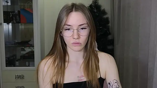 littlevildevil online show from December 2024 02:49:01 PM