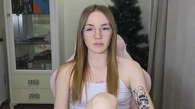 littlevildevil online show from January 2025 11:51:01 AM