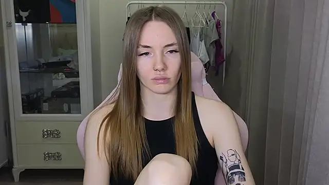 littlevildevil online show from January 2025 02:12:02 PM