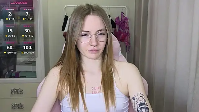 littlevildevil online show from February 2025 09:31:01 AM