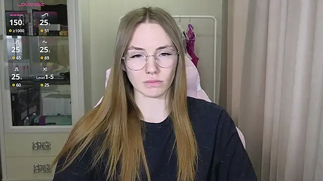 littlevildevil online show from February 2025 11:10:02 AM