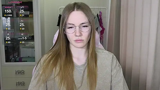 littlevildevil online show from February 2025 11:20:01 AM