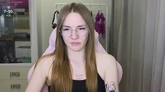 littlevildevil online show from March 2025 02:34:02 PM